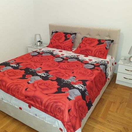巴尔Montenegrin Beauty Star公寓 外观 照片